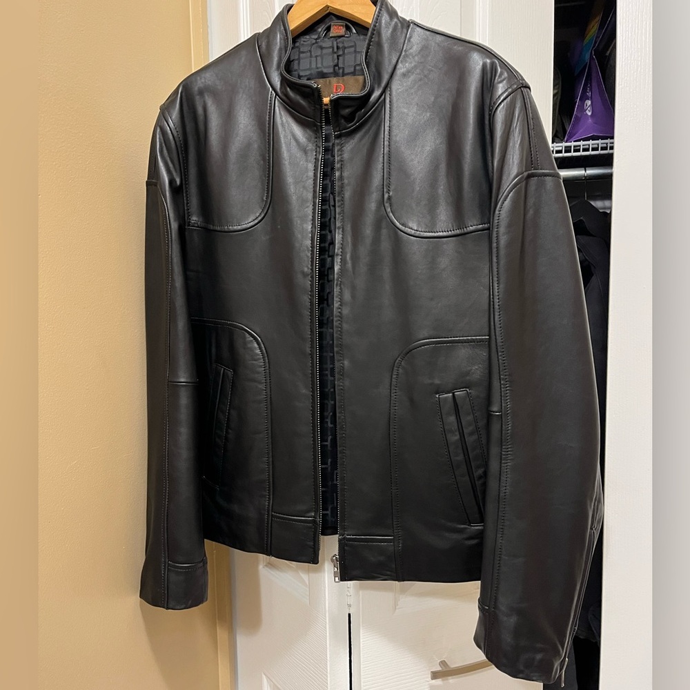 Ladies Danier leather jacket size small soft